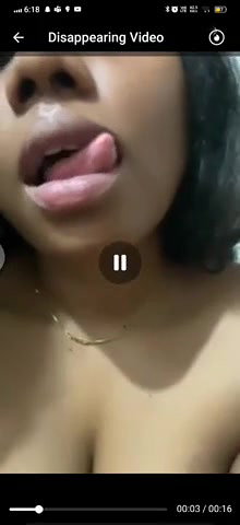 DUSKY TAMIL GF TEASING BOOBS SHOW