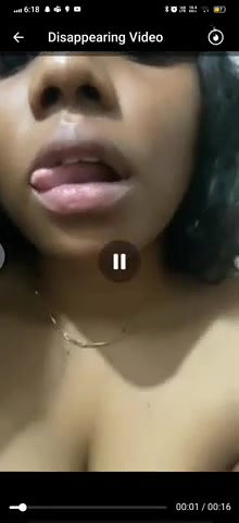 DUSKY TAMIL GF TEASING BOOBS SHOW