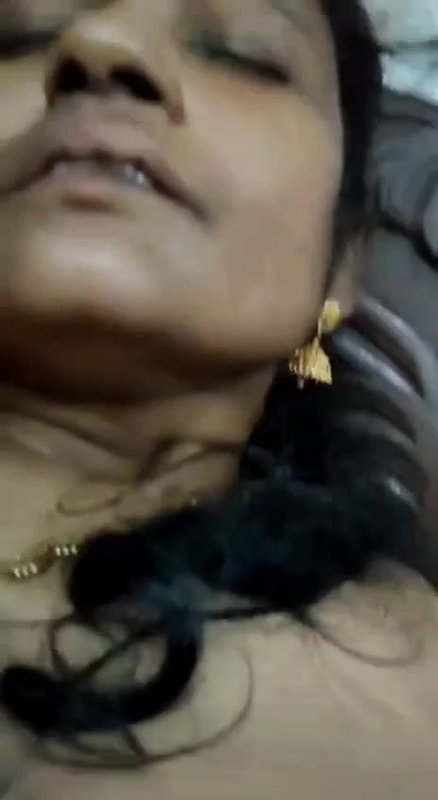 mature south Indian wife enjoying painful fuck