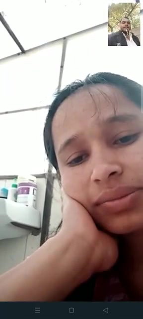 Desi girl shows her amazing pussy on video call