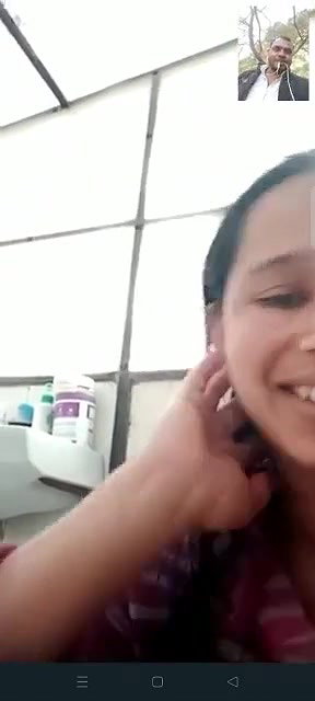 Desi girl shows her amazing pussy on video call