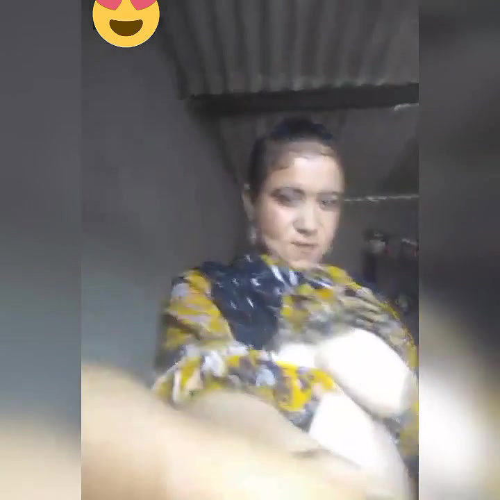 mature Balochi aunty making video for lover