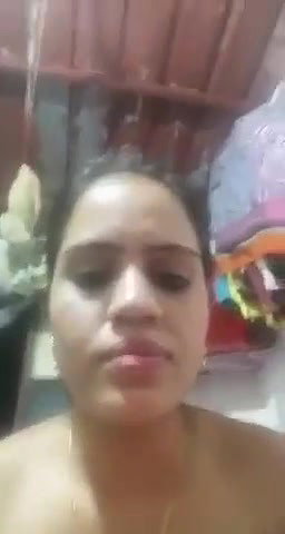 unsatisfied Bhabhi showing her wet pussy