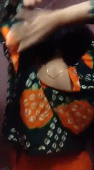 cute Desi girl strips and makes porn selfie
