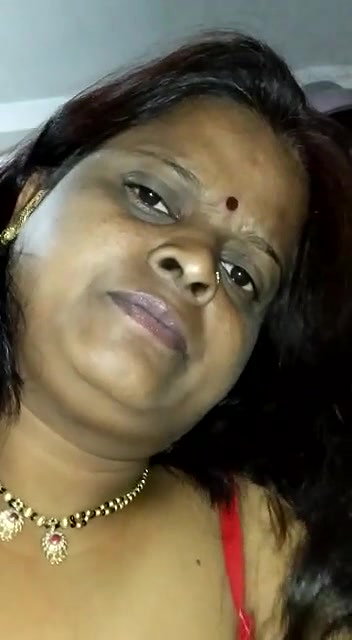 dusky mature aunty fucked on cam