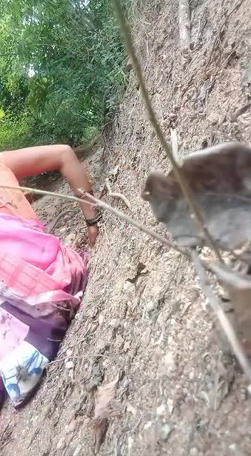 Desi Bhabhi outdoor fucking MMS