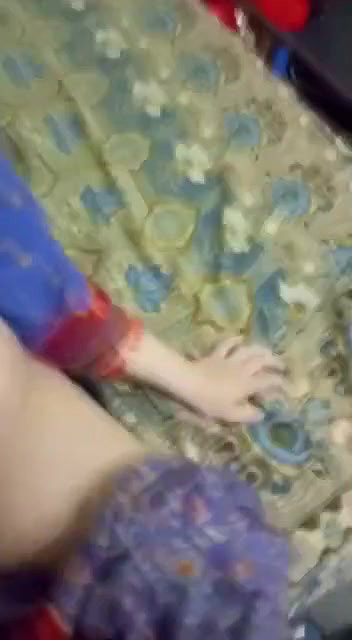 milk tanker aunty pussy captured nude