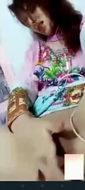 Cute Pakistani girl fingering on video call