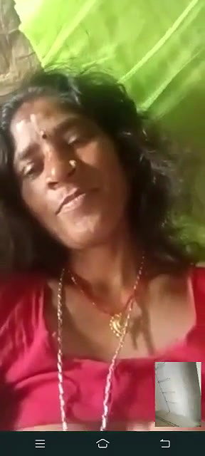 village mature Bhabhi showing boobs on video call