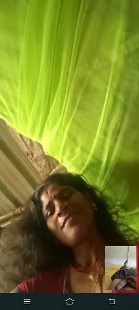 village mature Bhabhi showing boobs on video call