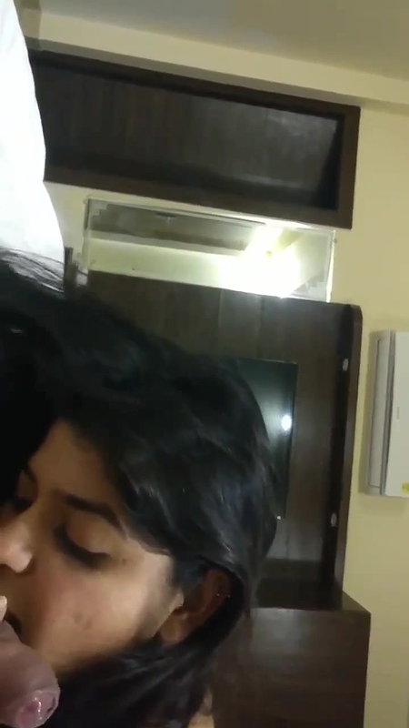 Sexy Indian girl taking cum in her mouth