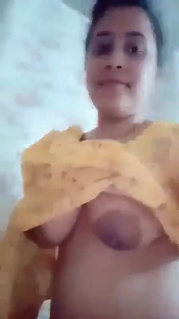 Beautiful Bangladeshi girl pissing