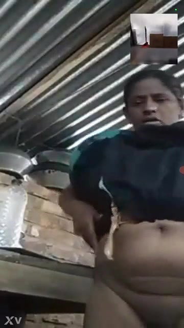 mature village aunty showing to city lover boy
