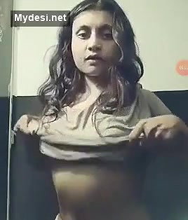 Mallu Aunty Showing Big Boobs