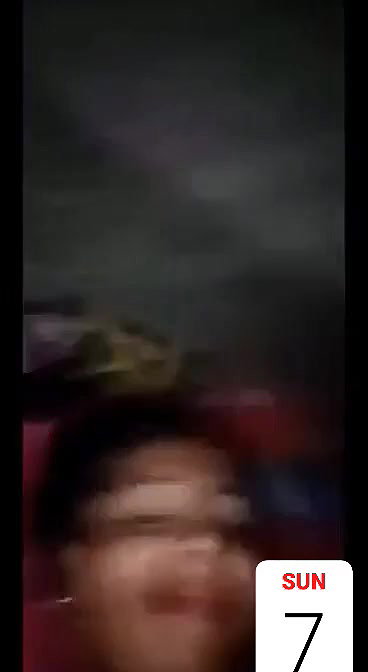 Bangladeshi girl showing her boobs on VC
