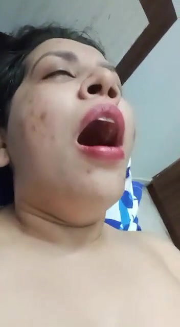 mature chubby Bhabhi masturbating and moaning