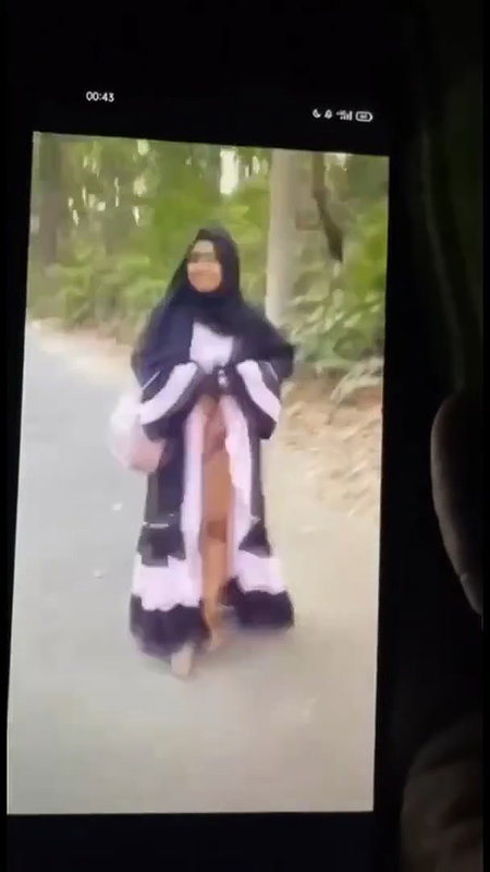 Hijabi Bengali Girl Walking Nude On Road