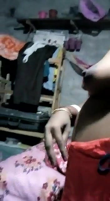 Bengali Bhabhi showing boobs from different angles