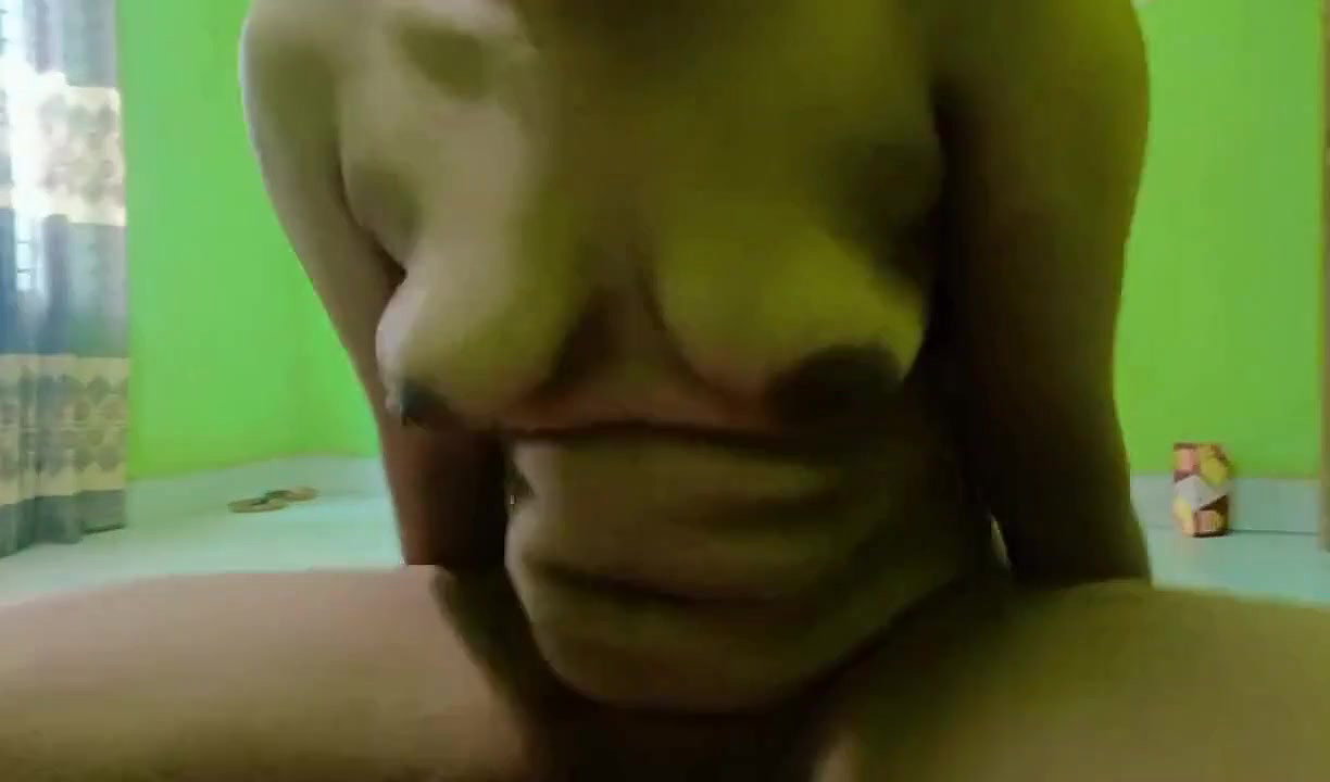 Desi Bhabhi Sucking n Riding Dick