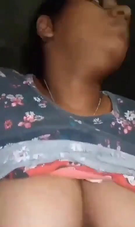 Kerala village wife with stunning boobs giving blowjob and fucking1