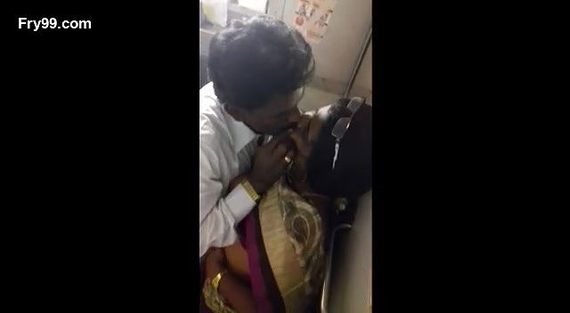 20y Old kavita ne apne boyfriend ke hijra bankar chudai ke majbor (school student Kavita fucks her boyfriend as a hijra)