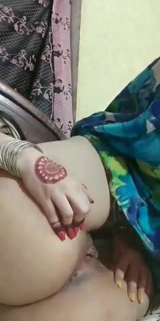 beautiful Pakistani girl showing her cute pussy
