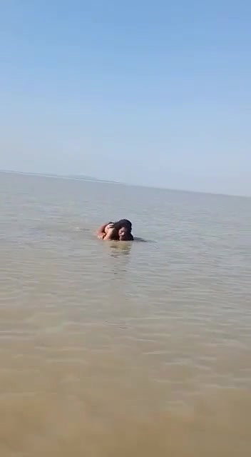 fucking Desi Randi sitting on shallow river bed
