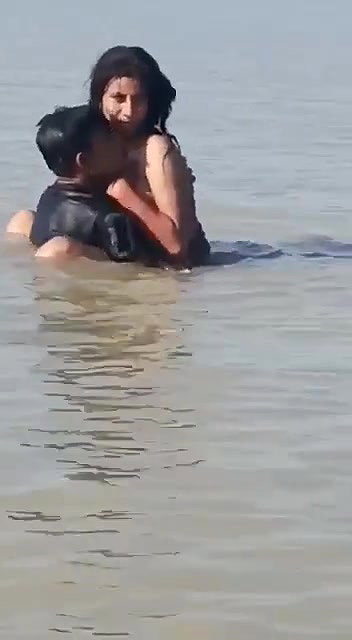 fucking Desi Randi sitting on shallow river bed
