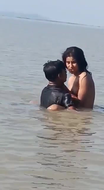 fucking Desi Randi sitting on shallow river bed