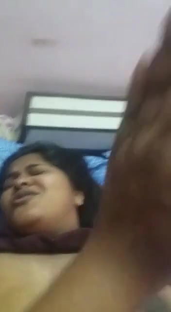 exploring pussy of big boobs Bhabhi on cam