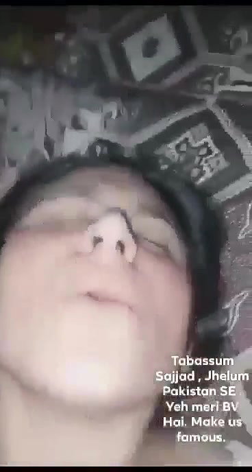 Pakistani Milf Enjoy Fucking With Lover