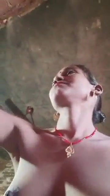Bihari villkage housewife showing her red pussy hole