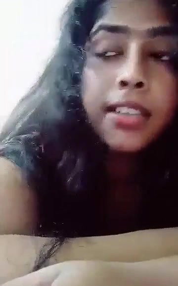 big ass Indian lady showing her naked beauty