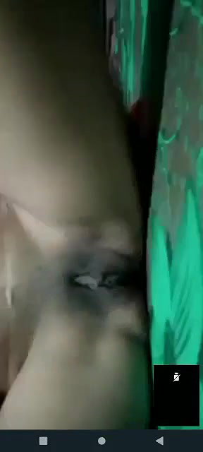 Bangladeshi shy wife showing pussy on video call