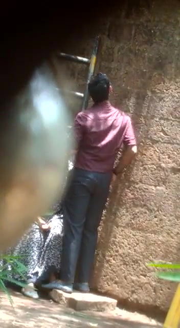 desparate Indian girl caught giving blowjob outdoors on cam