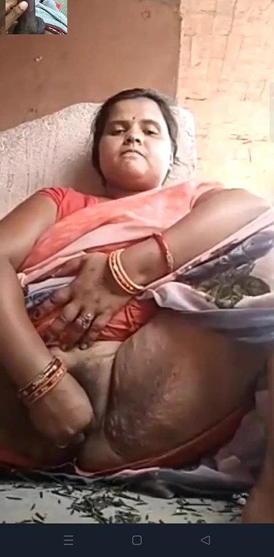 fatty village wife fingering her plump pussy