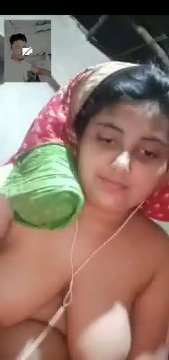 Bangladeshi Beautiful Cute Girl Showing