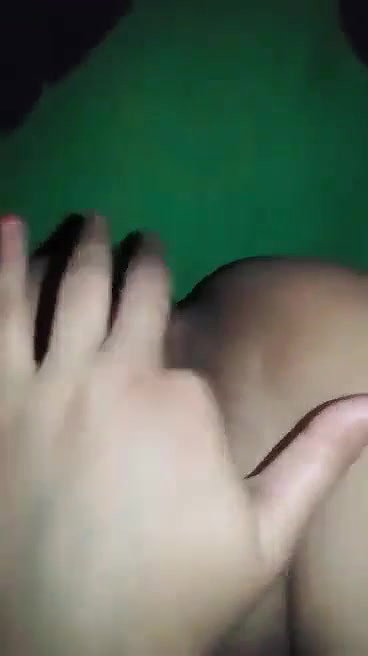 beaautiful girl fingering the tight hole of her pussy