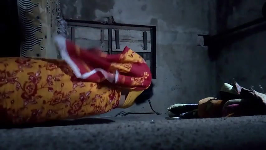 sweet looking Desi Bhabhi secret sex affair