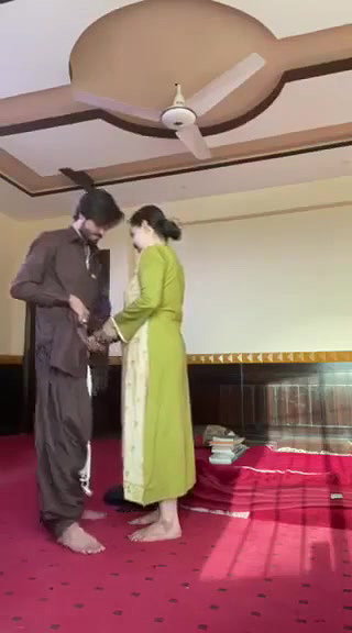 Pakistani wife illicit sex with friend of hubby