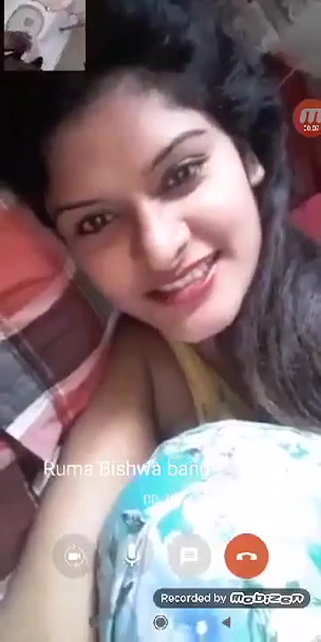 super cute Bangladeshi girl showing boobs on video call