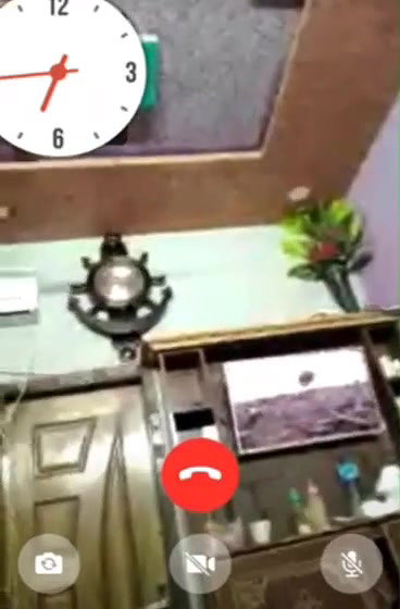 Beautiful Pakistani houseife showing pussy on video call