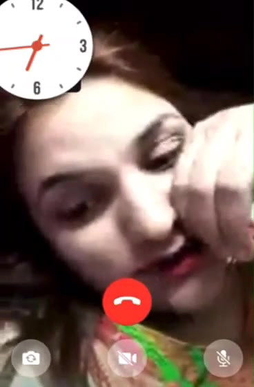Beautiful Pakistani houseife showing pussy on video call