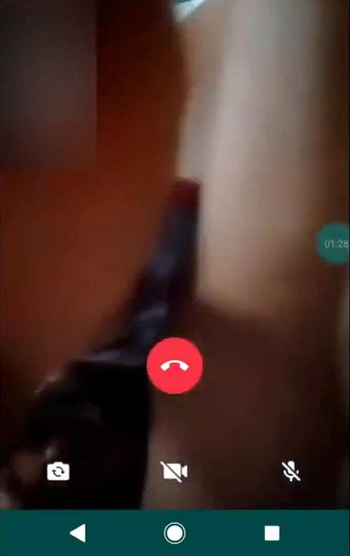 Pakistani girl showing her ass hole on video call