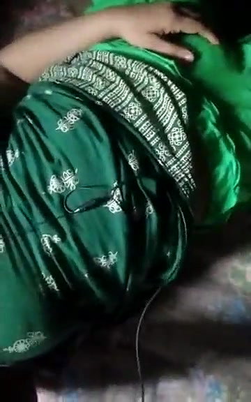 Bangladeshi girl boobs show for BF on cam
