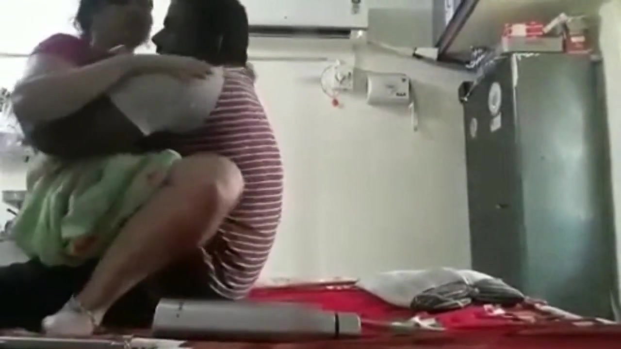 BHABHI HOT