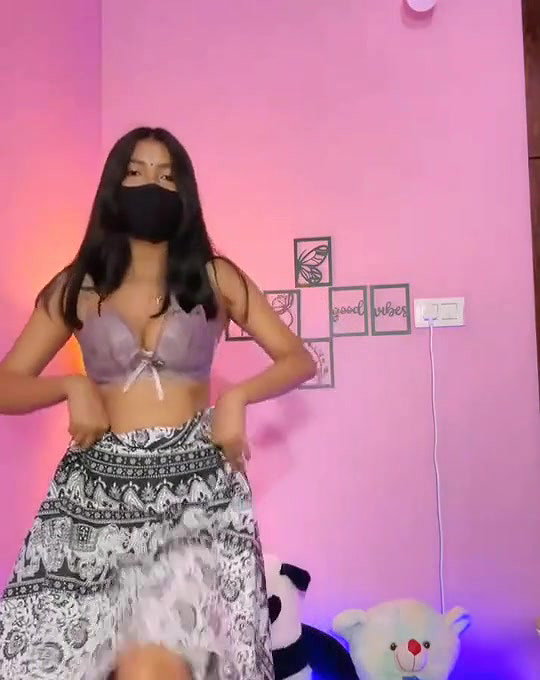 Indian girl Nude Boobs Show Dildo Handjob and Sexy Erotic Dance Show