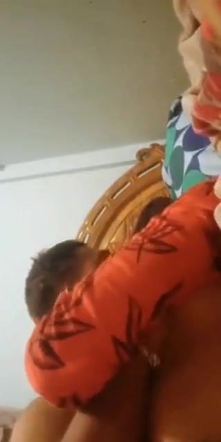 Bangladeshi wife boob sucking home sex MMS