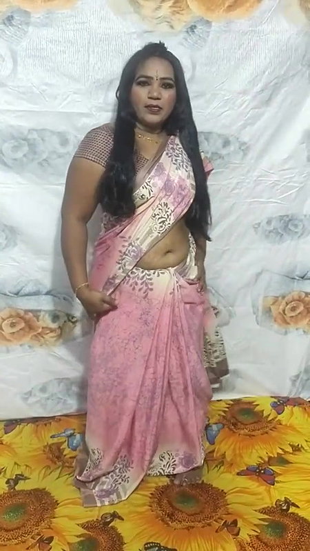super chubby Bhabhi striptease boobs show