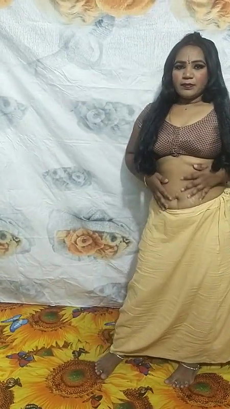 super chubby Bhabhi striptease boobs show